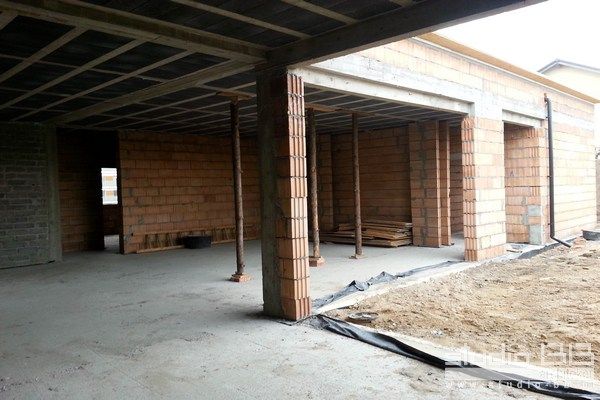bliniak-apgliwice-280-mkw-niezalene-biuro-wspczesny-prosty-dach-paski-front-pokryty-winobluszczemp