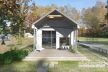 dom-stodoa-z-krzywymi-supkami-barnhouse-wonky-poles-house