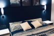 wystrj-wntrza-blue-interior-design-in-blue